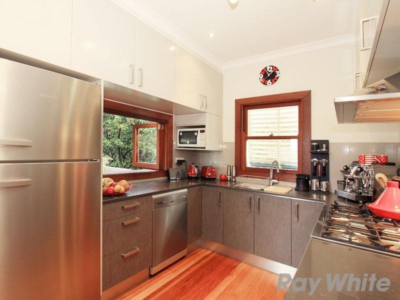 26 Lawley Street, Kedron QLD 4031