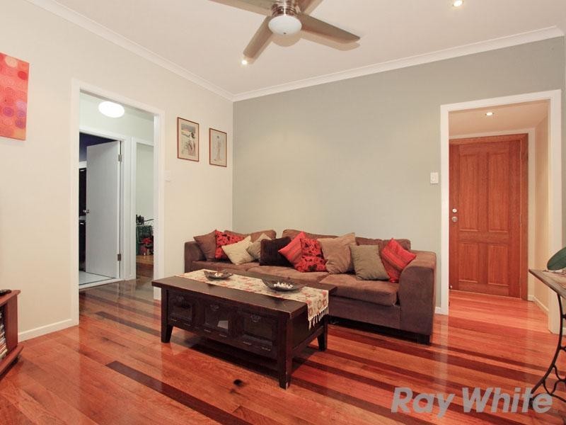 26 Lawley Street, Kedron QLD 4031