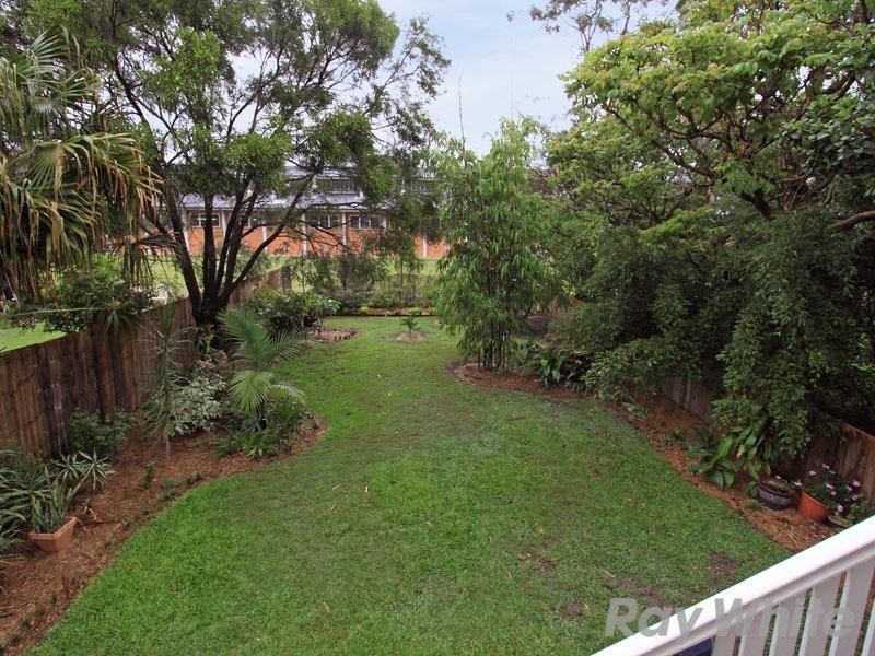 26 Lawley Street, Kedron QLD 4031