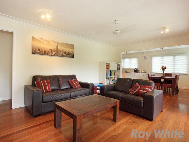 78 Falkirk Street, Stafford Heights QLD 4053