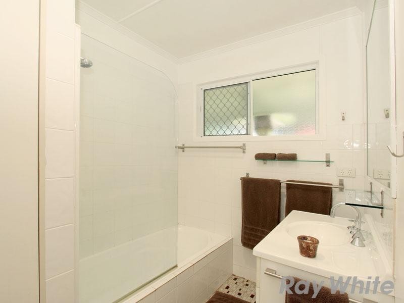 78 Falkirk Street, Stafford Heights QLD 4053