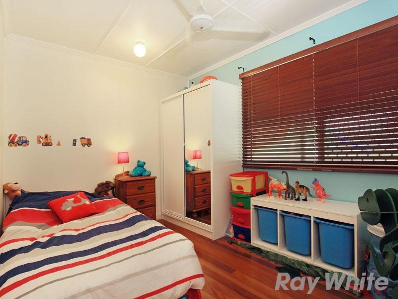 78 Falkirk Street, Stafford Heights QLD 4053