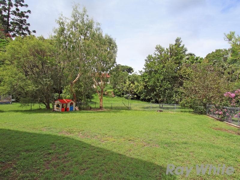 10 Glebe Street, Gordon Park QLD 4031