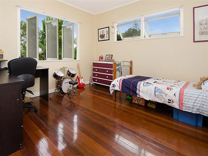 64 Taylor Street, Wavell Heights QLD 4012