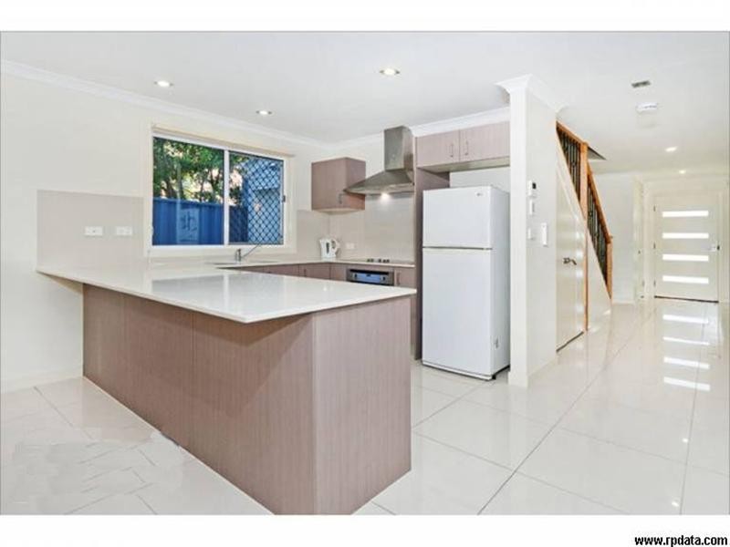 14 Lucy Street, Albion QLD 4010