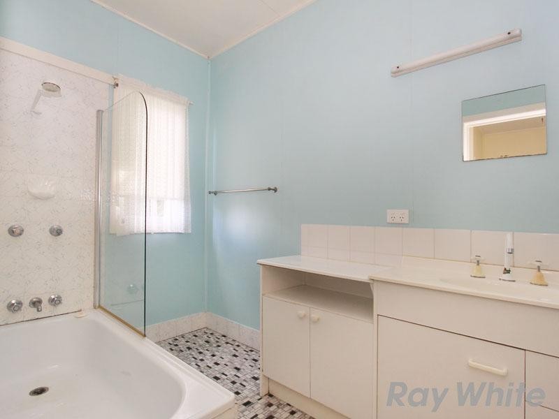 271 Kitchener Road, Stafford Heights QLD 4053