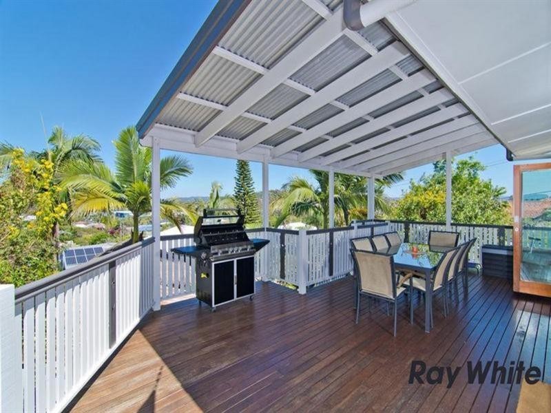 37 Dunedoo Street, Stafford QLD 4053