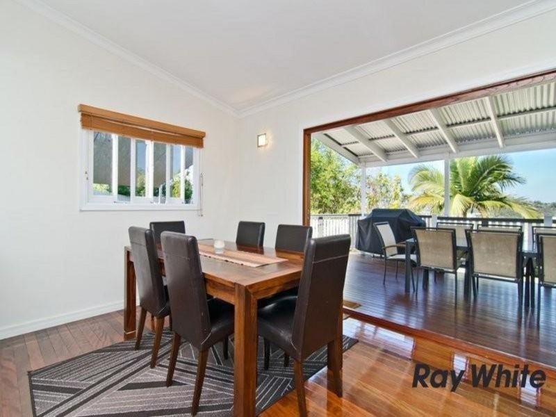 37 Dunedoo Street, Stafford QLD 4053