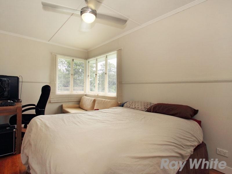 38 Kingaroy Street, Stafford Heights QLD 4053