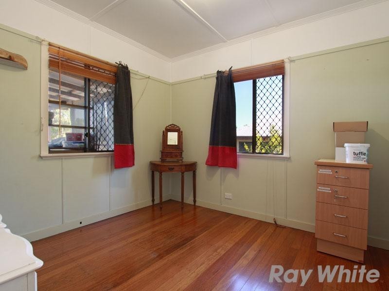 27 Thuruna Street, Stafford QLD 4053