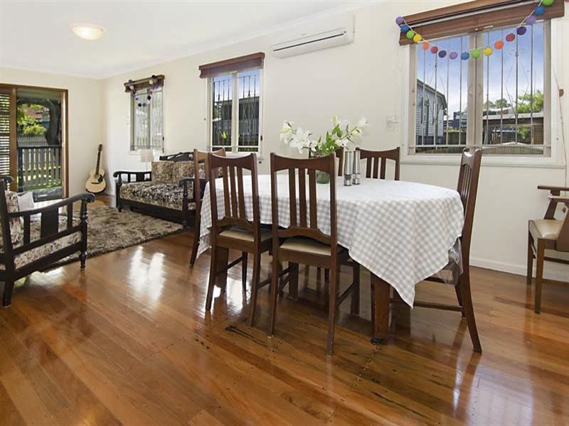 8 Julia Street, Wavell Heights QLD 4012