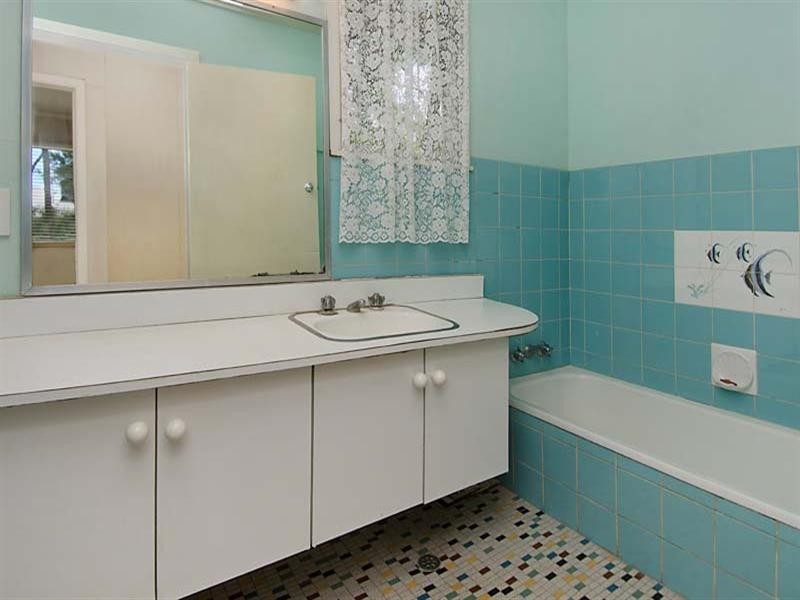 3 Woodville Street, Hendra QLD 4011