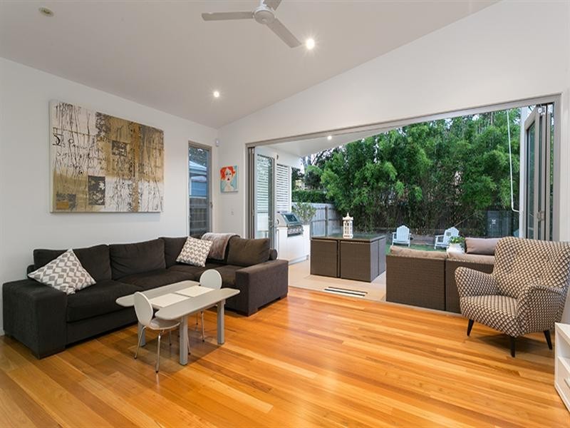 110 White Street, Wavell Heights QLD 4012