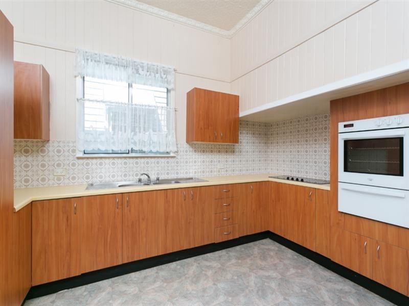 61 Khartoum Street, Gordon Park QLD 4031