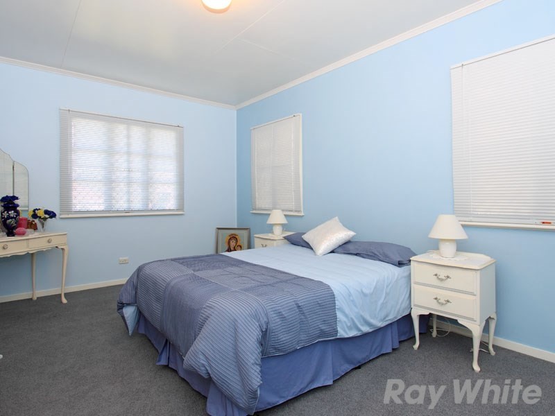 19 Allowrie Street, Stafford QLD 4053