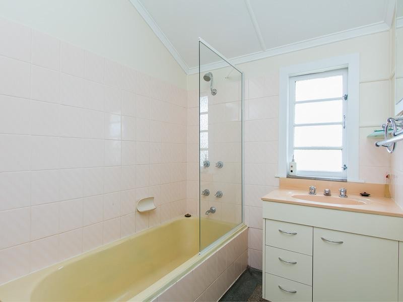 48 Aveling Street, Wavell Heights QLD 4012