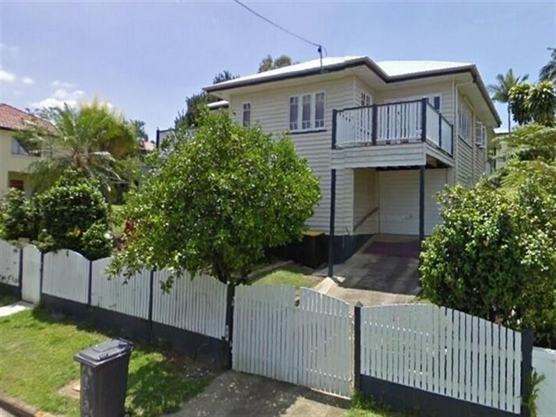 31 Tathra Street, Stafford QLD 4053