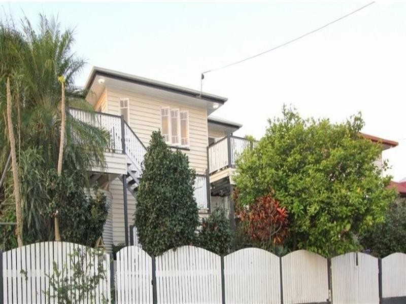 31 Tathra Street, Stafford QLD 4053