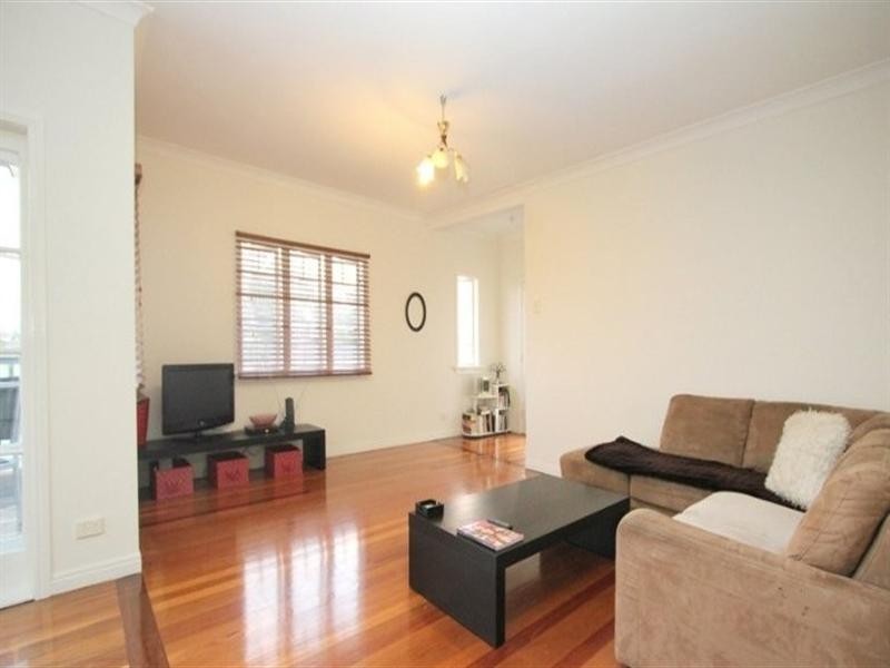 31 Tathra Street, Stafford QLD 4053