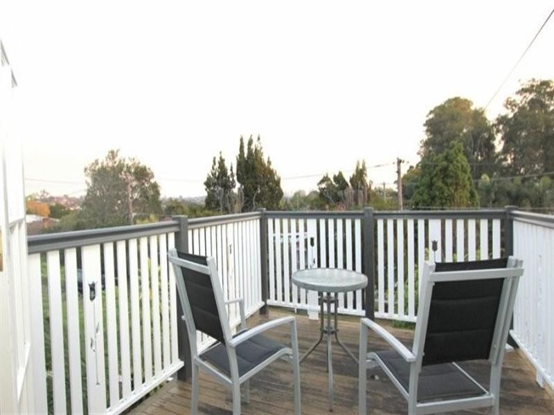 31 Tathra Street, Stafford QLD 4053