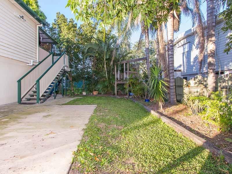 14 Howard Street, Grange QLD 4051