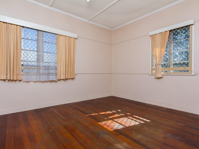 116 Edinburgh Castle Road, Wavell Heights QLD 4012