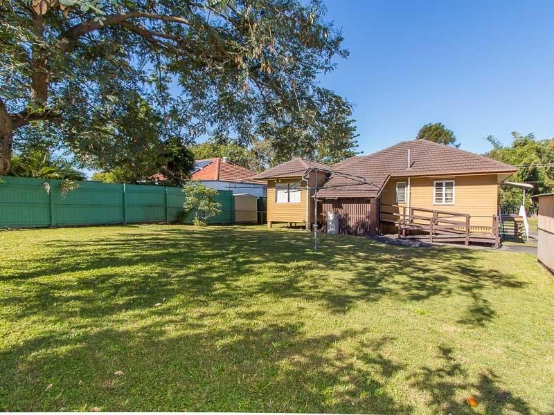 116 Edinburgh Castle Road, Wavell Heights QLD 4012