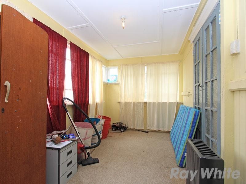 7 Mina Parade, Newmarket QLD 4051