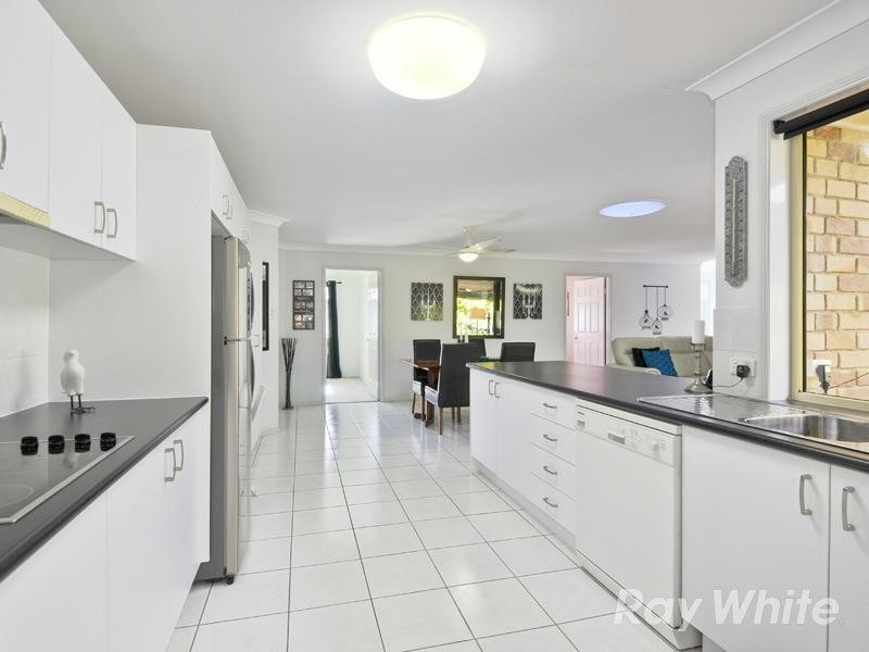 2 Explorer Drive, Albany Creek QLD 4035