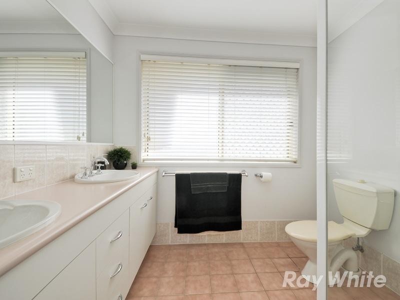 2 Explorer Drive, Albany Creek QLD 4035