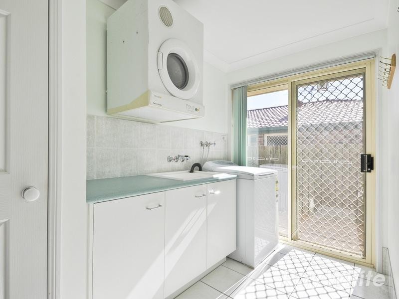 2 Explorer Drive, Albany Creek QLD 4035