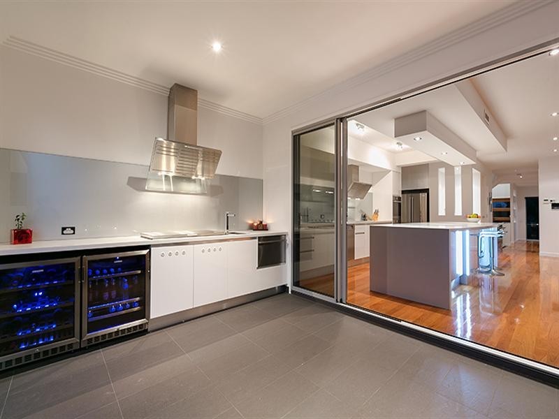 72 Main Avenue, Wilston QLD 4051