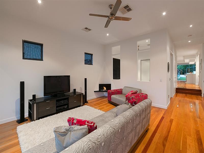 72 Main Avenue, Wilston QLD 4051