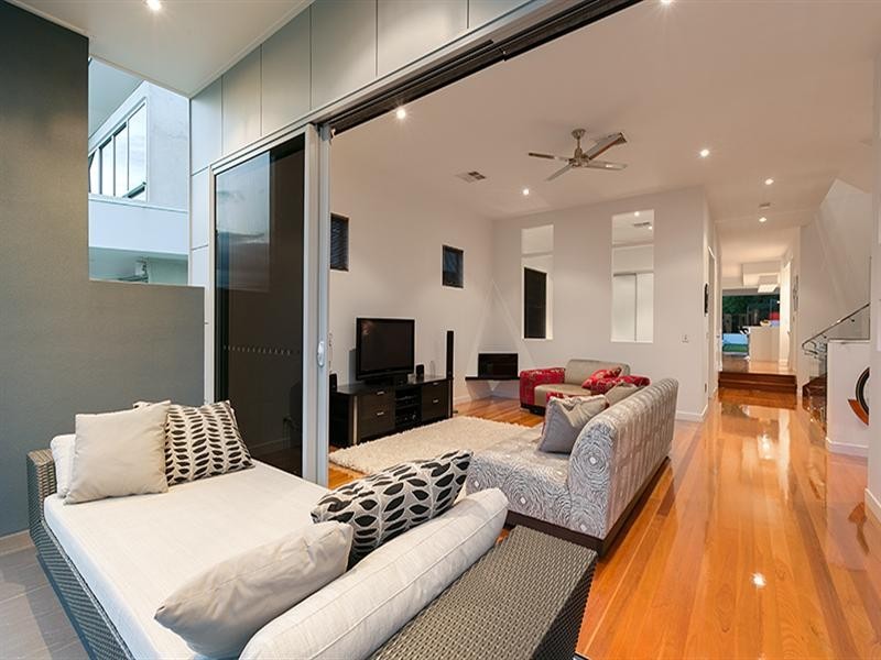 72 Main Avenue, Wilston QLD 4051