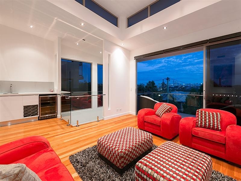 72 Main Avenue, Wilston QLD 4051