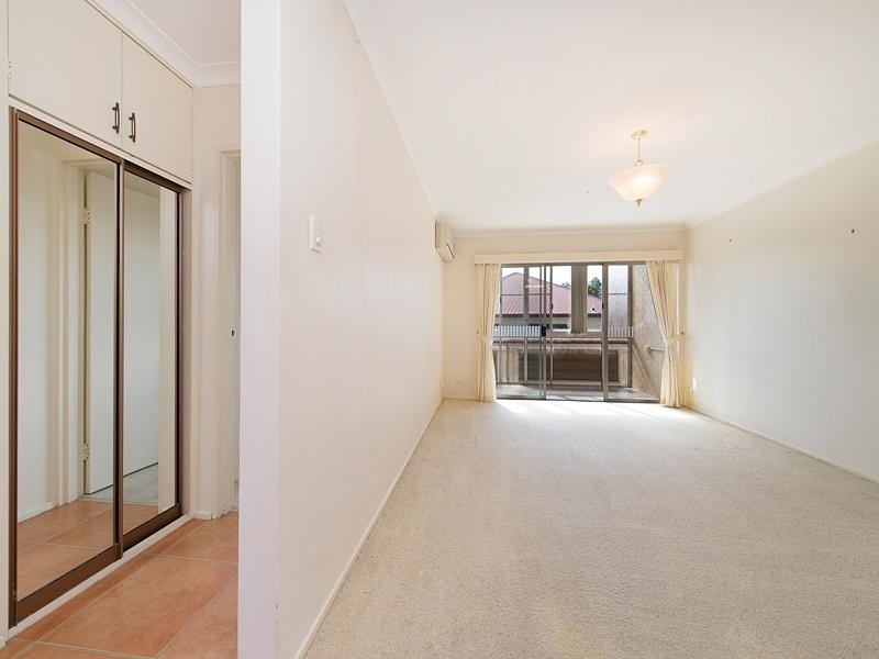 4/338 Cavendish Road, Coorparoo QLD 4151