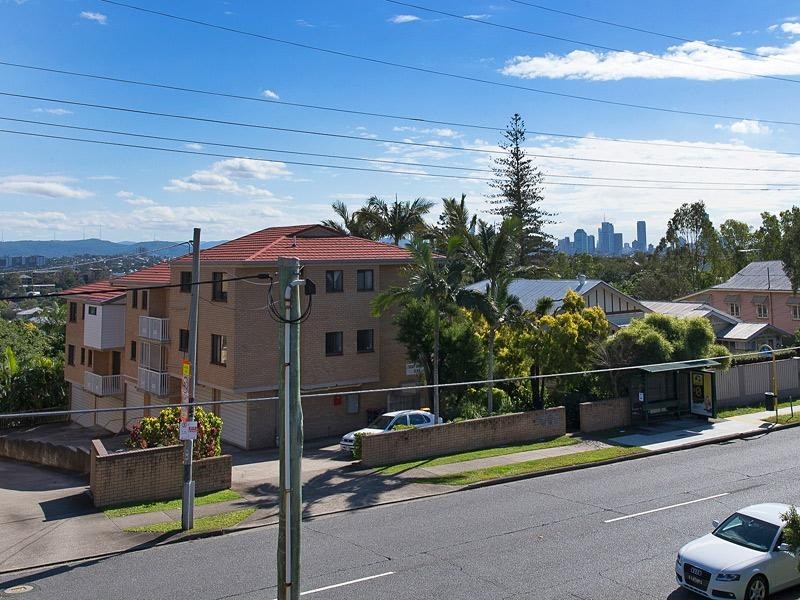 4/338 Cavendish Road, Coorparoo QLD 4151