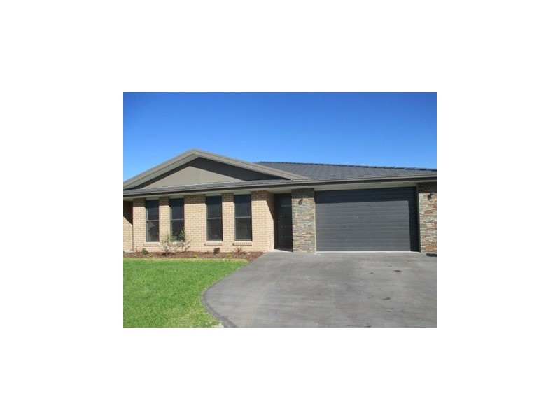 13B Nutans Crest, South Nowra NSW 2541