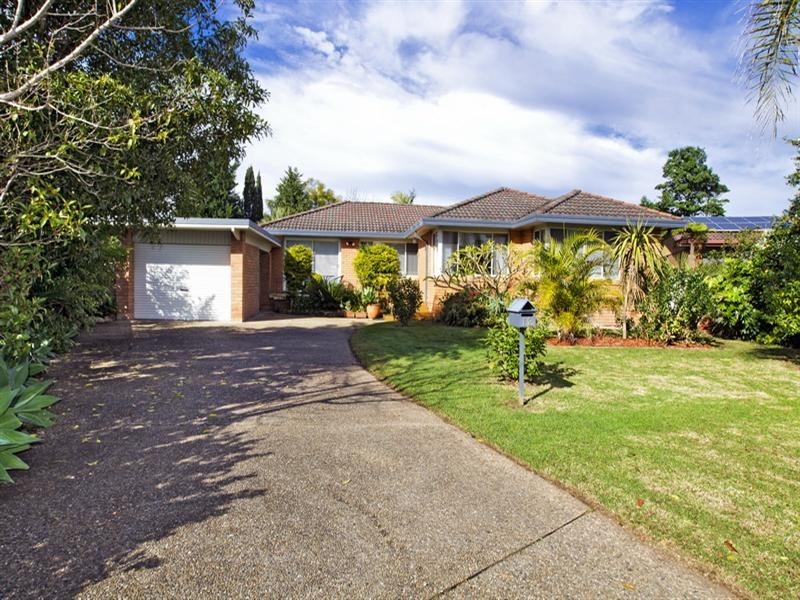 12 Lyrebird Drive, Nowra NSW 2541