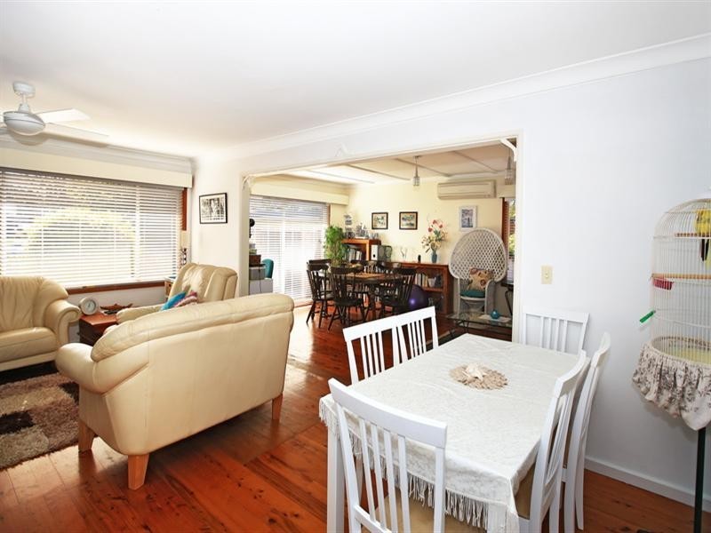 12 Lyrebird Drive, Nowra NSW 2541