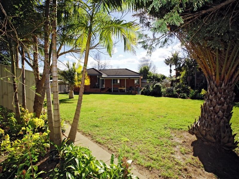 12 Lyrebird Drive, Nowra NSW 2541