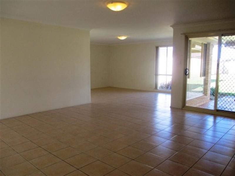 7 Marsden Close, Worrigee NSW 2540