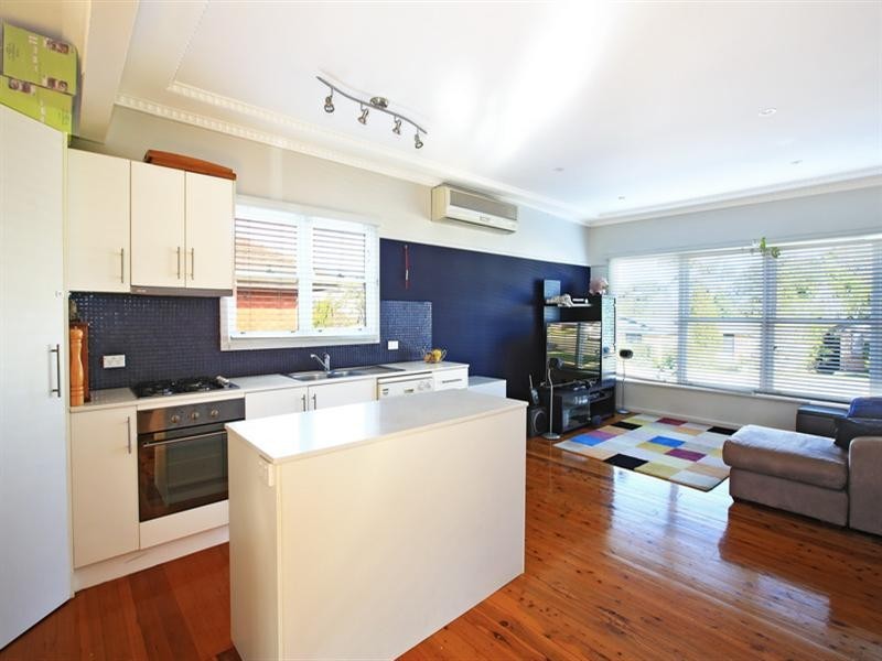 7 Turley Avenue, Bomaderry NSW 2541