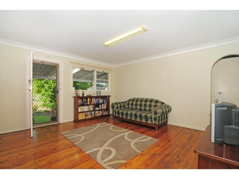 122 Moss Street, Nowra NSW 2541
