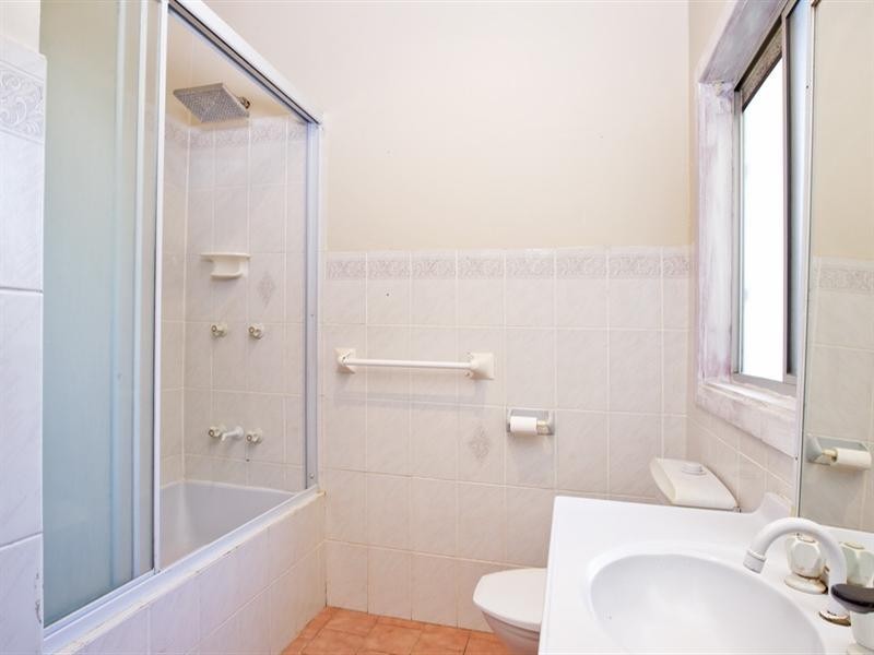 357 Princes Highway, Bomaderry NSW 2541