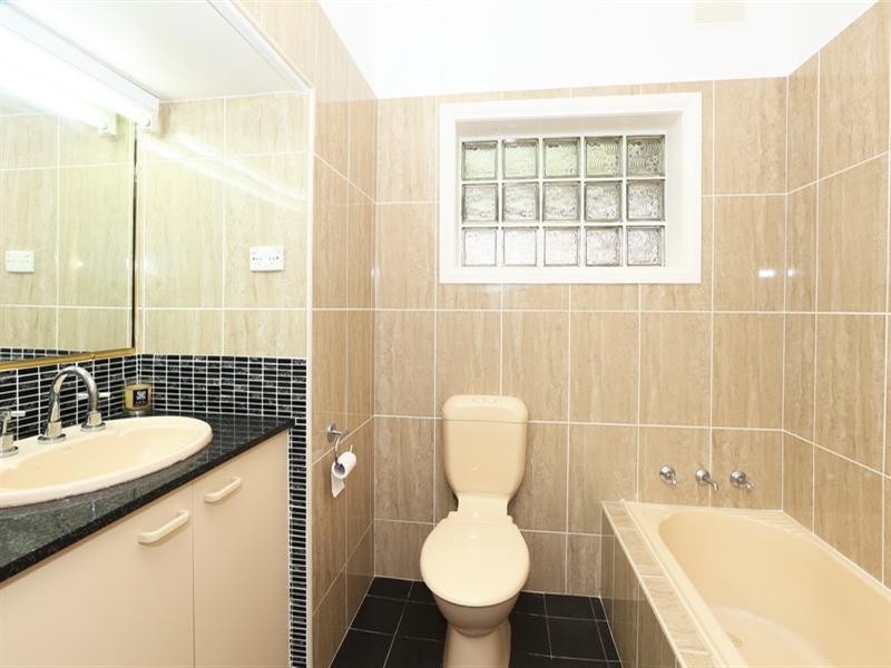 50 Walsh Crescent, North Nowra NSW 2541