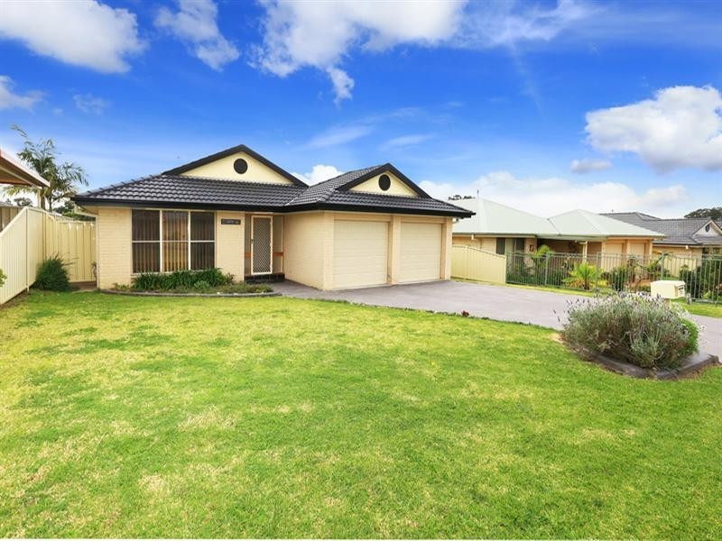 14 Carrington Park Drive, Worrigee NSW 2540