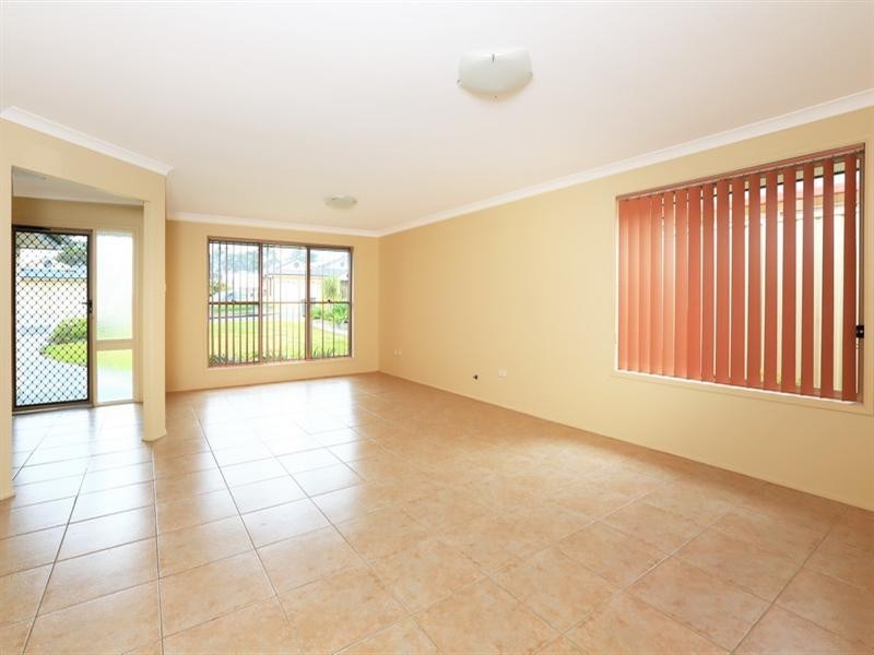 14 Carrington Park Drive, Worrigee NSW 2540