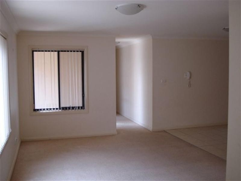 2/13 Hercules Street, Wollongong NSW 2500