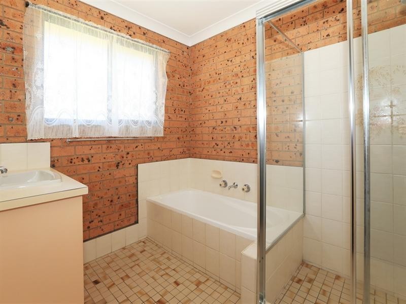 4/331 Princes Highway, Bomaderry NSW 2541